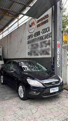 FORD FOCUS 2.0 GLX 16V FLEX 4P AUTOMÁTICO